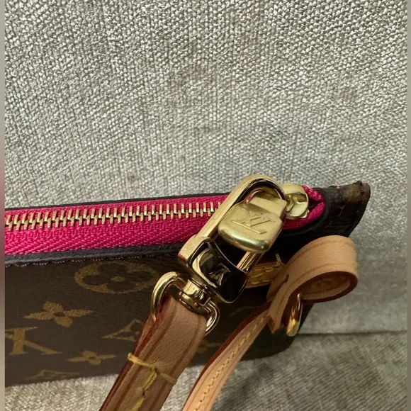 LOUIS VUITTON - NEW Neverfull Pink Pivone Pochette Monogram - for PM or … - Picture 2 of 10